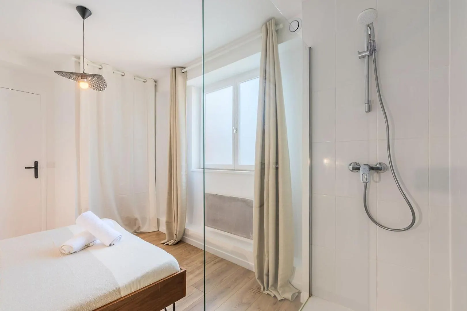 Lille St Maurice- 7Min From Train ! Apartment France